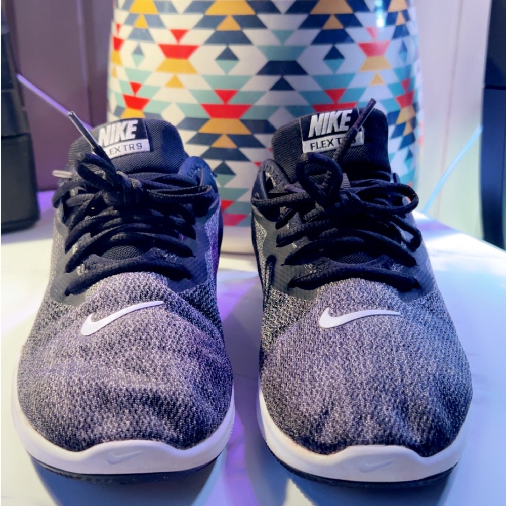 Nike Black and Gray Athletic Shoes with Knit Upper